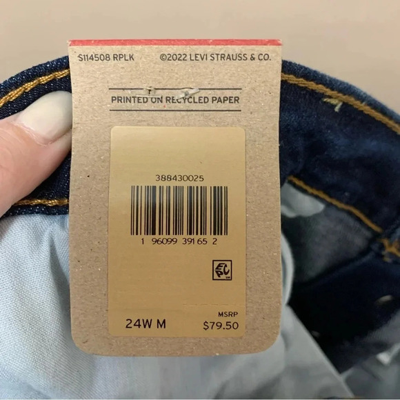 Levi’s Ribcage Straight Ankle Jeans - Picture 11 of 12